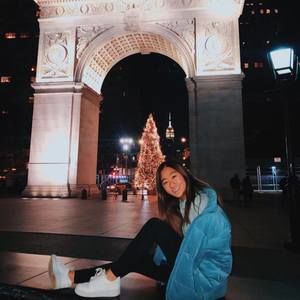 Meet your Posher, Lina